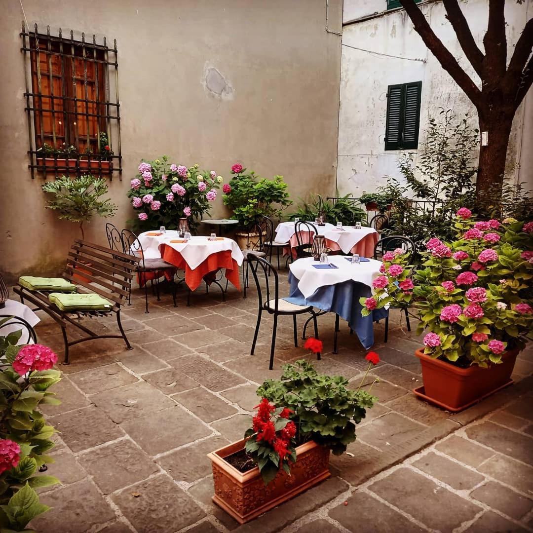 Antica Casa Dei Rassicurati 5* Montecarlo