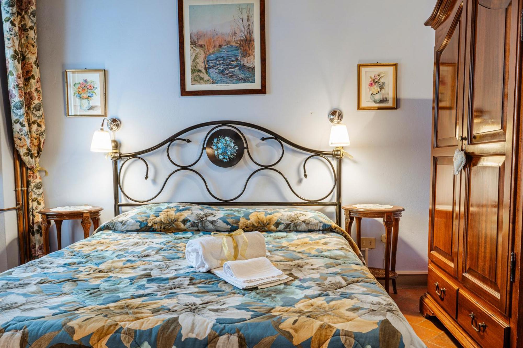 Frühstückspension Antica Casa Dei Rassicurati Montecarlo