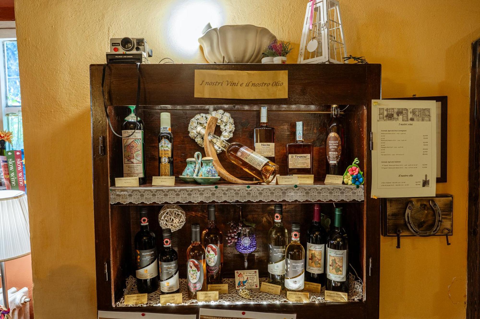 Antica Casa Dei Rassicurati Frühstückspension Montecarlo